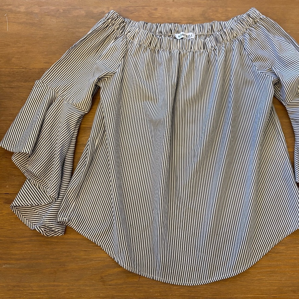 Kontrol Striped Off Shoulder Ruffle Sleeve Blouse Size Large